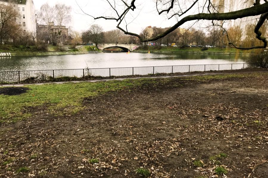 Blick auf Dreiländereck von der Kreuzberger Seite